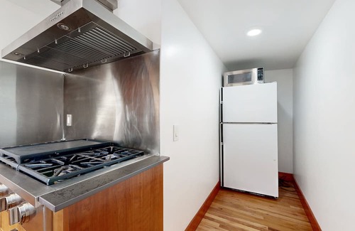 Naturita House | Scenic 2-Story Duplex with Deck, Grill & Mountain Views