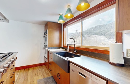 Naturita House | Scenic 2-Story Duplex with Deck, Grill & Mountain Views