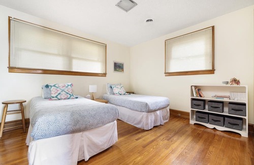 Lynn Garden House | Inviting 3BR Boone Lakefront Home with Scenic Views