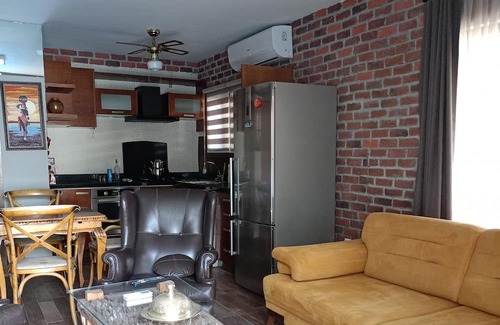 Orhangazi Villa | Idyllic Villa Atroa Lakehouse - Family-Friendly Retreat