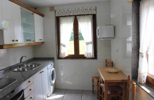 Celorio House | Relax at Casa Magdalena in Celorio with Family-Friendly Amenities