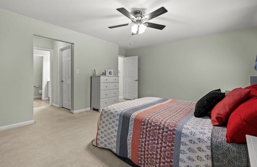 Captain's Cove House | The Hideaway - Peaceful Retreat with Pool & Fitness Center