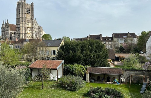 Auxerre House | Cozy Stay at Michelet - Perfect for Families in Auxerre