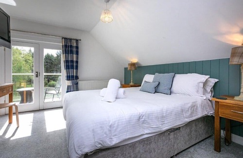 Winster House | Inviting Waterside Family Retreat in the Lake District