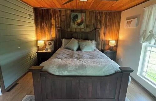 Mill Run Other | Pitchfork Paradise: A Family-Friendly Retreat in Nature