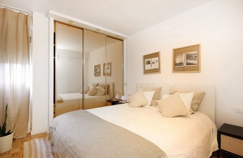 La Guineueta Apartment | Spacious Three-Bedroom Apartment in Nou Barris, Barcelona