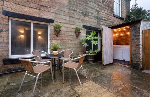 Nelson House | Rosie's Escape: Family-Friendly Stay with Pet Amenities