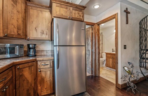 Athol Cabin | Beautiful Lake Cabin on Kelso Lake, Idaho! Close to Silverwood!