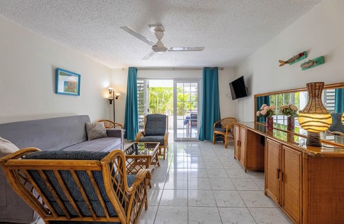 Willemstad Apartment | Relaxing Apartment with Pool and Ocean View Getaway