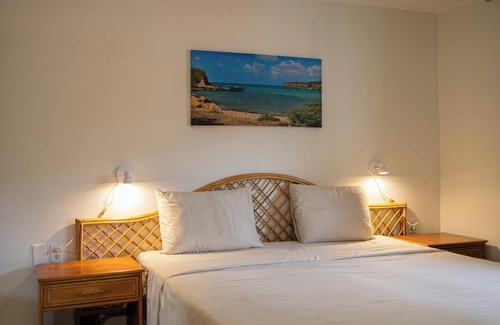 Willemstad Apartment | Relaxing Apartment with Pool and Ocean View Getaway