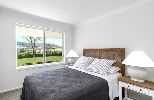 Broughton Vale Cottage | Discover Carlyle Cottage: Your Ideal Family-Friendly Retreat