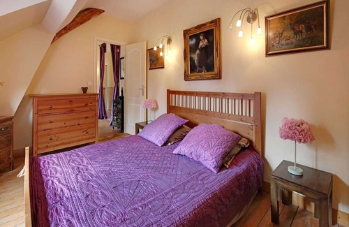 Raizeux House | Relaxing Retreat for 8 with Terrace in Raizeux