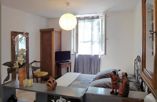 Saint-Andiol House | Experience Comfort at La Gourmandine with Private Pool