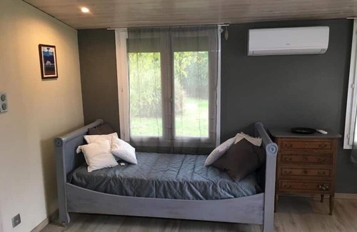Saint-Andiol House | Experience Comfort at La Gourmandine with Private Pool