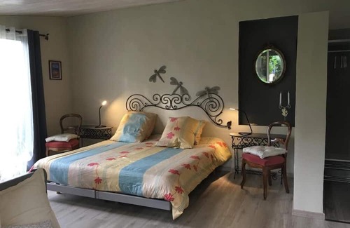 Saint-Andiol House | Experience Comfort at La Gourmandine with Private Pool