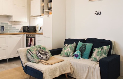Malakoff Apartment | Inviting Apartment with Private Garden and Great Amenities