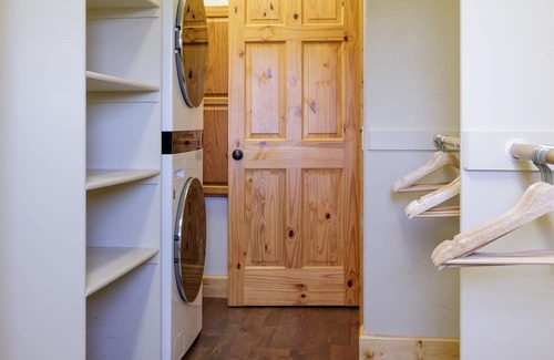Woodland Park Apartment | Pikes Peak Ranch - Owl's Perch Cabin