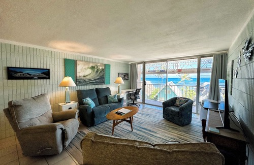 Mokuleia Condo | Ocean View Condo on North Shore - Family-Friendly Retreat