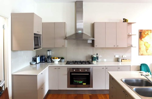 Stafford House | Elegant Double Story Retreat Near Brisbane CBD