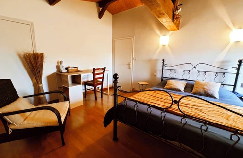 Aizenay House | Gîte à la Campagne: Ideal Retreat for Families in Vendée