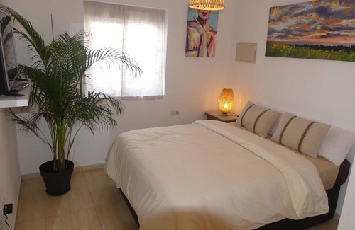 Algeciras Apartment | Cozy 1-Bedroom Apartment in Algeciras with Premium Amenities