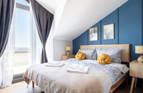 Esentepe Apartment | Minerva - Family-Friendly 2BD Apartment with King Bed & AC