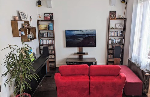 Maisons-Alfort House | Cozy House with Garden, Steps from Subway and Marne Banks