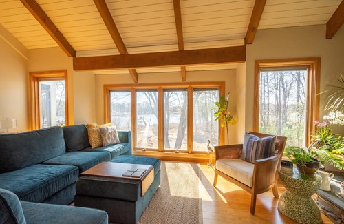 Selby-on-the-Bay Cottage | Idyllic Waterfront Retreat with Pier Near Annapolis