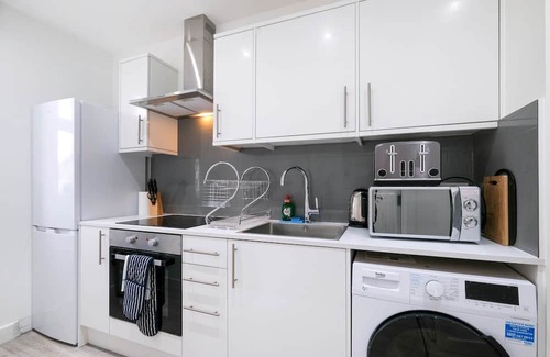 Corby Apartment | Family-Friendly Corby City Centre Apt. 04 in Northamptonshire