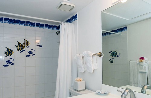 Seven Mile Beach Condo | Ocean View Condo on Seven Mile Beach with Child-Friendly Amenities