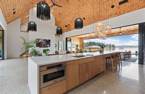 Eatonton House | Serene Lakefront Retreat with Pool & Hot Tub, 10/10 Rating