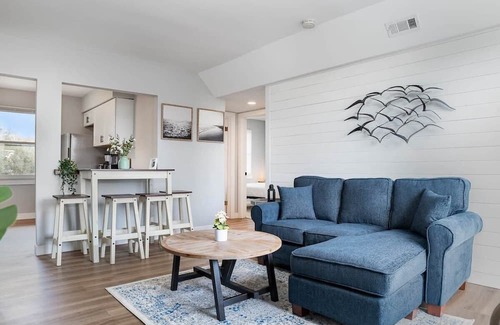 Cottage Line Apartment | Beachfront 2BR Sea Breeze Suite with Pool and Balcony