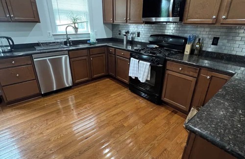 Fairfax House | Ideal Townhome in Fairfax, Near DC - Pet and Family Friendly
