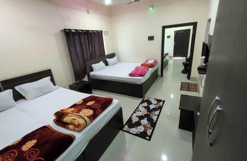 Purulia Hotel | Budget-Friendly Hotel Garg Purulia with Breakfast & Family Perks