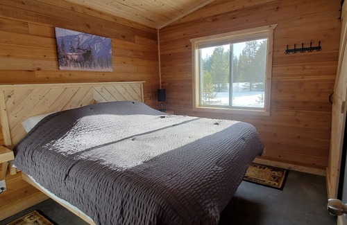 Rea Cabin | Experience Hardrock 50: Rustic Cabin in Adventure Country