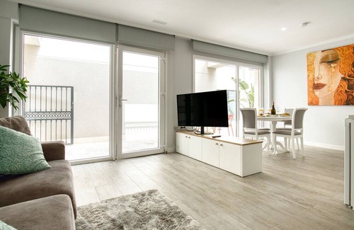 Cabo de las Huertas Apartment | Cozy Apartment 'Mar 6' with Ocean View & Shared Terrace