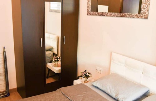 Mustafakemalpasa Apartment | Central Residence Apartment: Ideal for Families and Pets