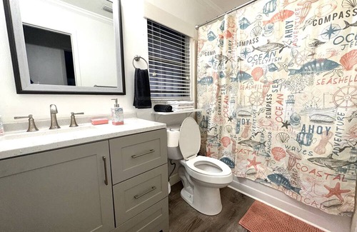 Indian Wells House | Ideal Family Retreat Near All Parks with Hot Tub & Spa