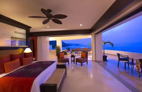 South Shore Hotel Area Resort | Experience the Grand Penthouse Suite at Garza Blanca Preserve