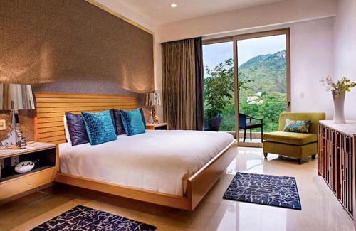 South Shore Hotel Area Resort | Experience the Grand Penthouse Suite at Garza Blanca Preserve