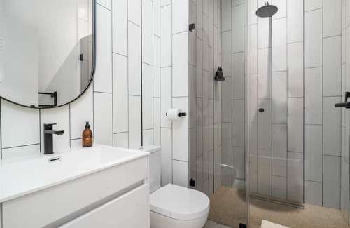Bo'Kaap Apartment | Relaxing Getaway with Hot Tub & Sundeck in de Waterkant