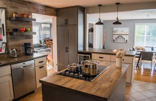 Shediac House | Waterfront 4-Bedroom Retreat in Shediac - Rated 10/10