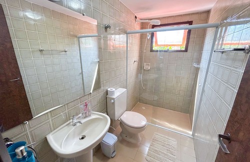 Portal da Olaria Apartment | Spacious Apartment Steps from the Beach in São Sebastião