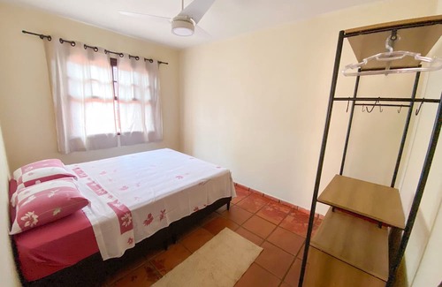 Portal da Olaria Apartment | Spacious Apartment Steps from the Beach in São Sebastião