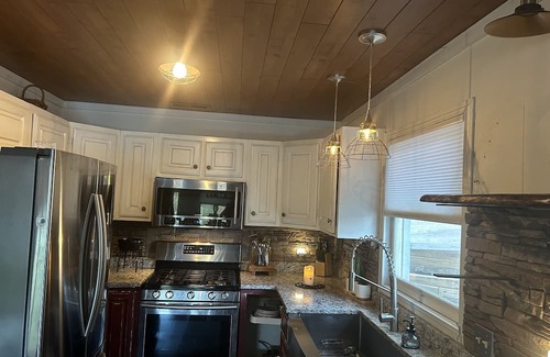 Hayesville Cottage | Lakefront Haven: 5 Beds, Private Dock & Family-Friendly Fun