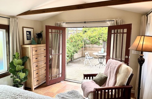 El Sobrante House | Serene Country Retreat Near Berkeley and Oakland