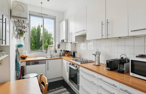 Parc-de-Montsouris Apartment | Unique Flat in Montsouris with Family-Friendly Amenities