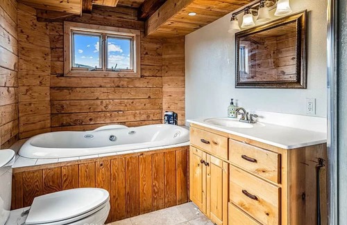 Julian Cabin | Cozy Mountain Retreat: Relax in a Julian Log Cabin