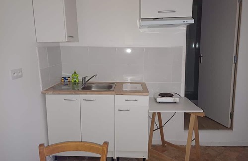 Saint-Andre-les-Alpes Apartment | Cozy Apartment for 2 in St Andre les Alpes Village