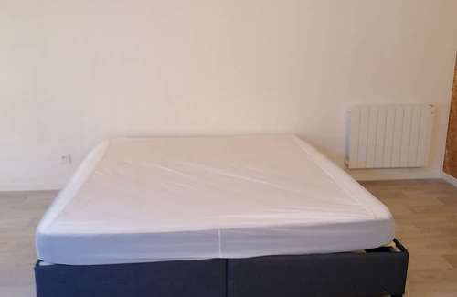 Saint-Andre-les-Alpes Apartment | Cozy Apartment for 2 in St Andre les Alpes Village